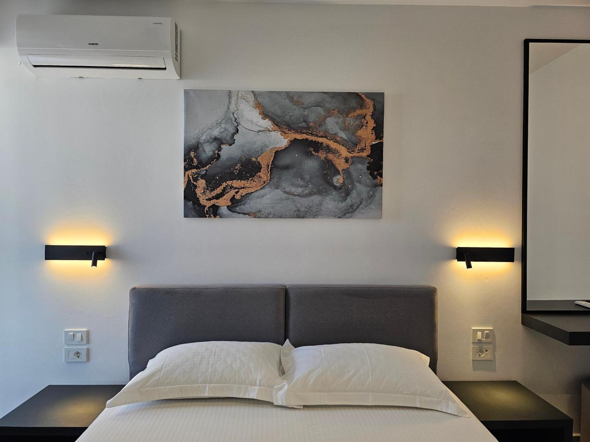 Adele Hotel Ksamil Bagian luar foto