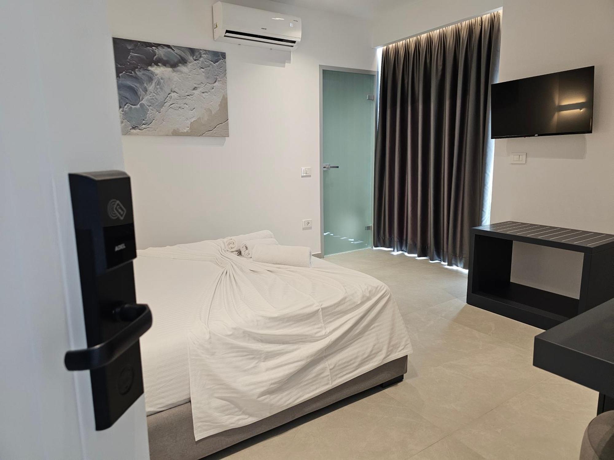 Adele Hotel Ksamil Bagian luar foto