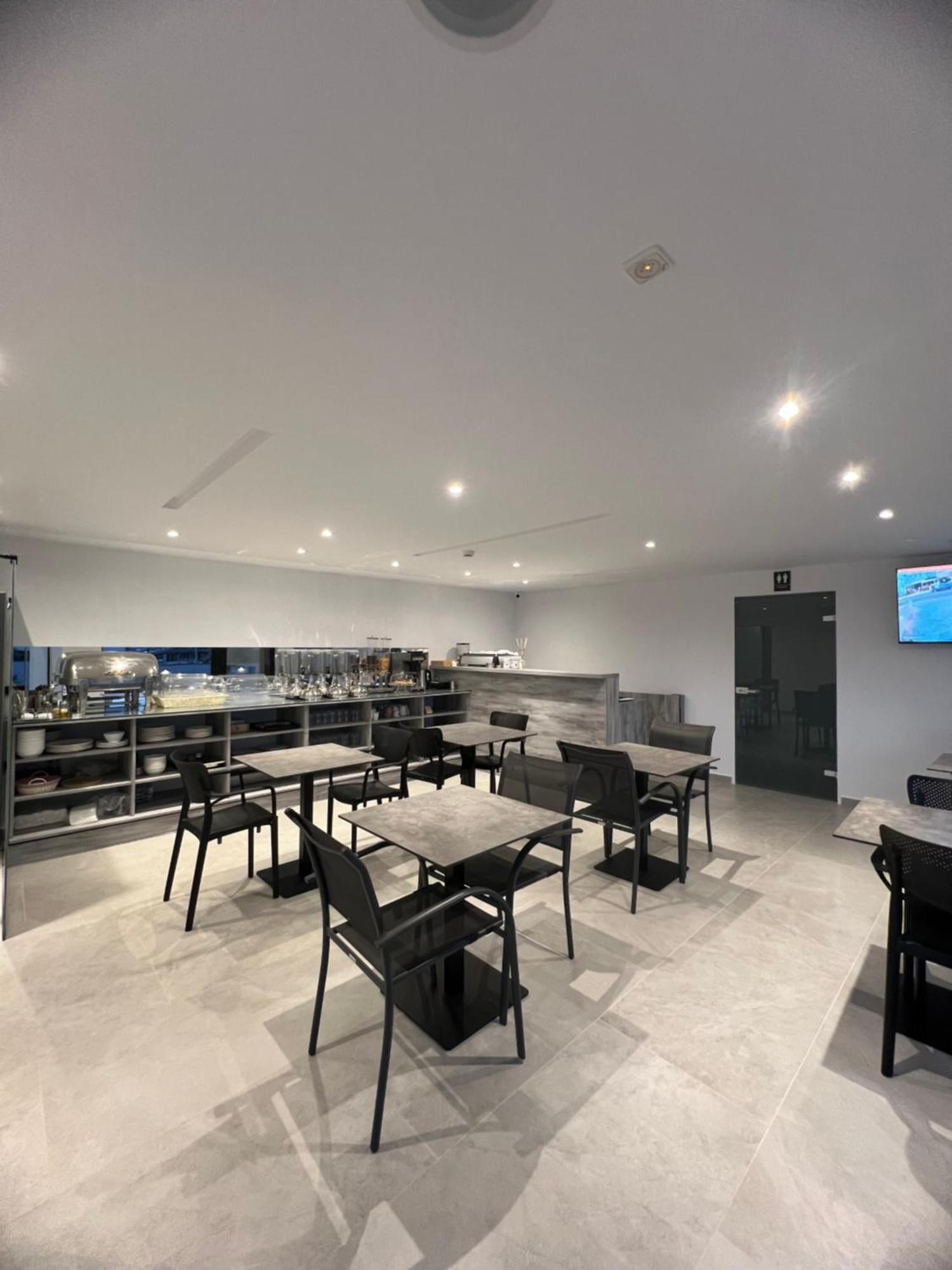 Adele Hotel Ksamil Bagian luar foto