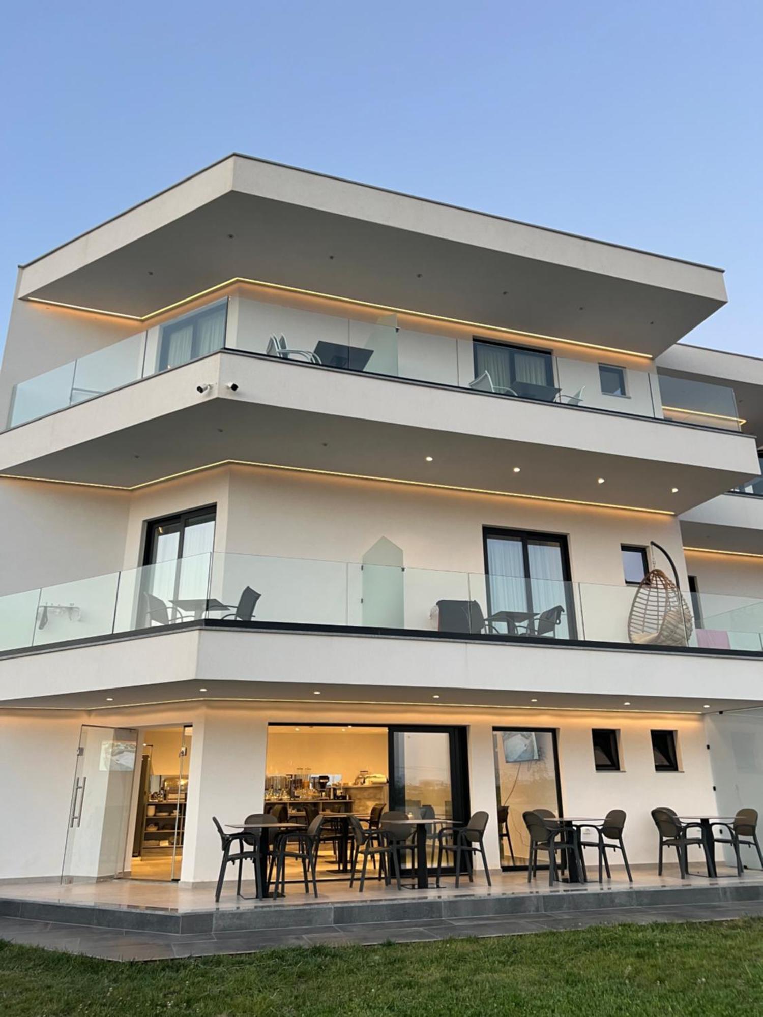 Adele Hotel Ksamil Bagian luar foto