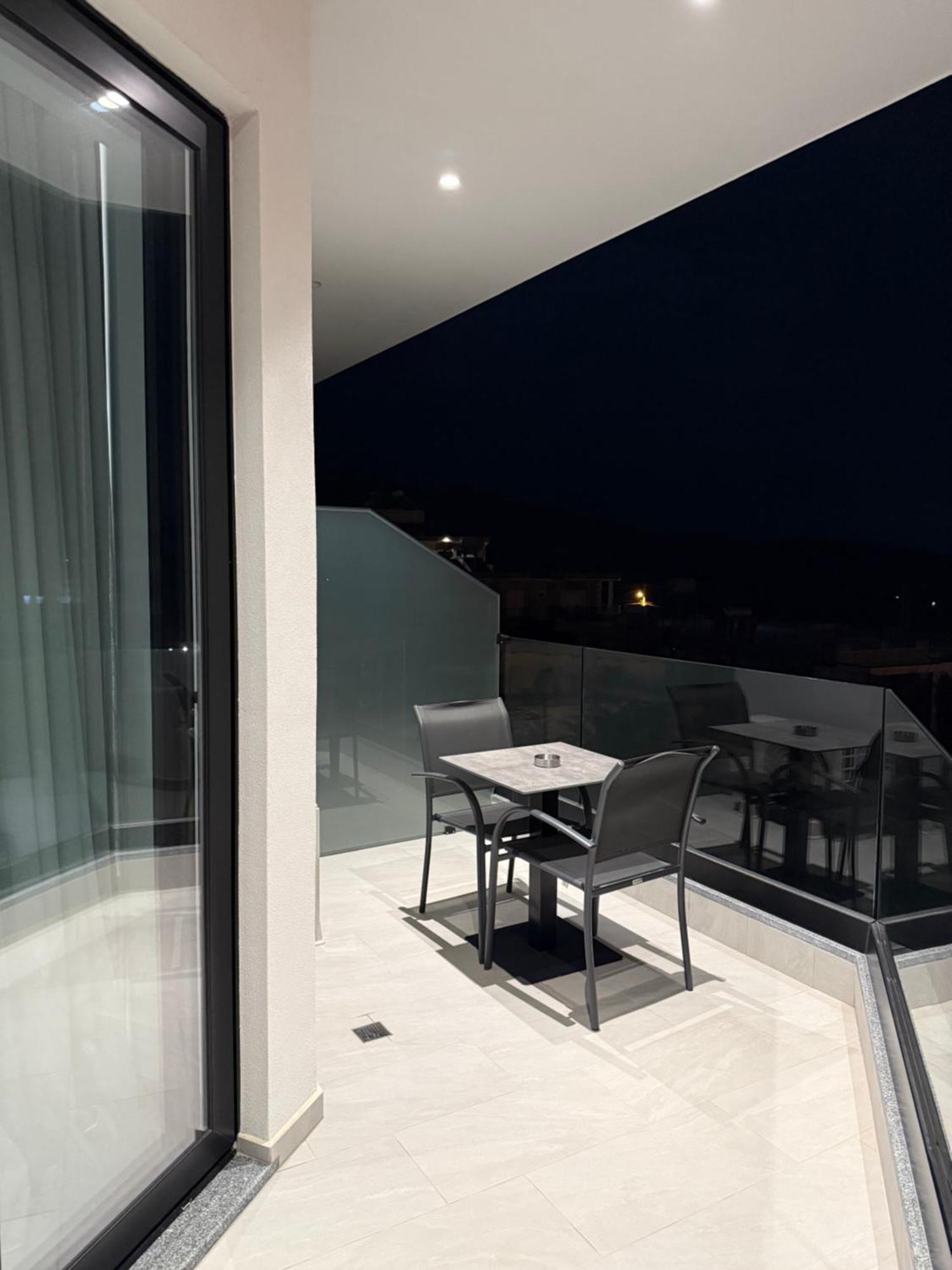 Adele Hotel Ksamil Bagian luar foto